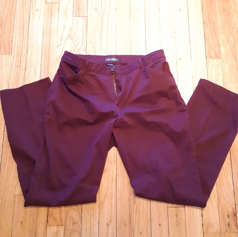 Lee straight leg midrise pants  burgundy 10 long